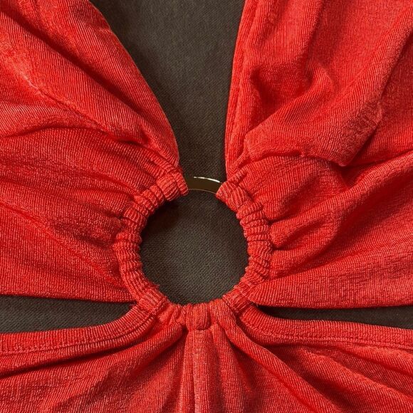 Women’s Red Deep V-Neck Halter Jumpsuit Ring Accent Wide Leg BodyCon Size L NEW - Picture 9 of 12